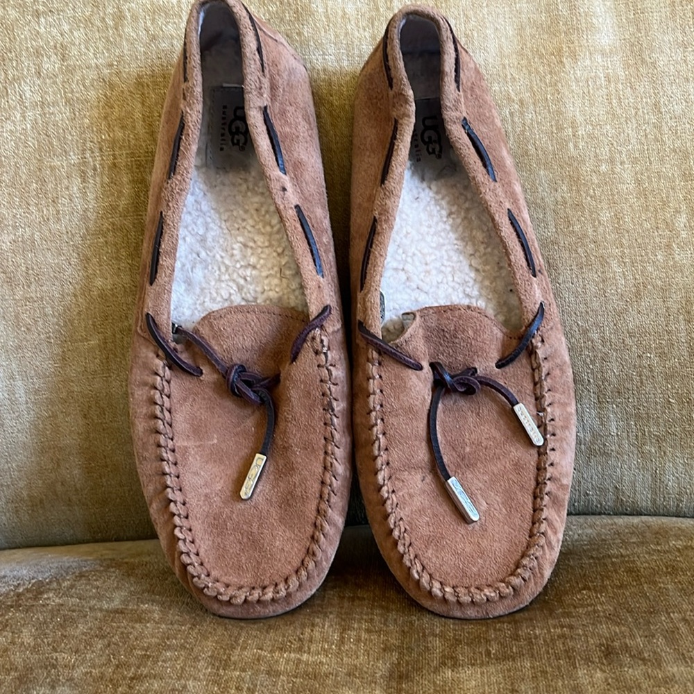 Men’s UGG slippers